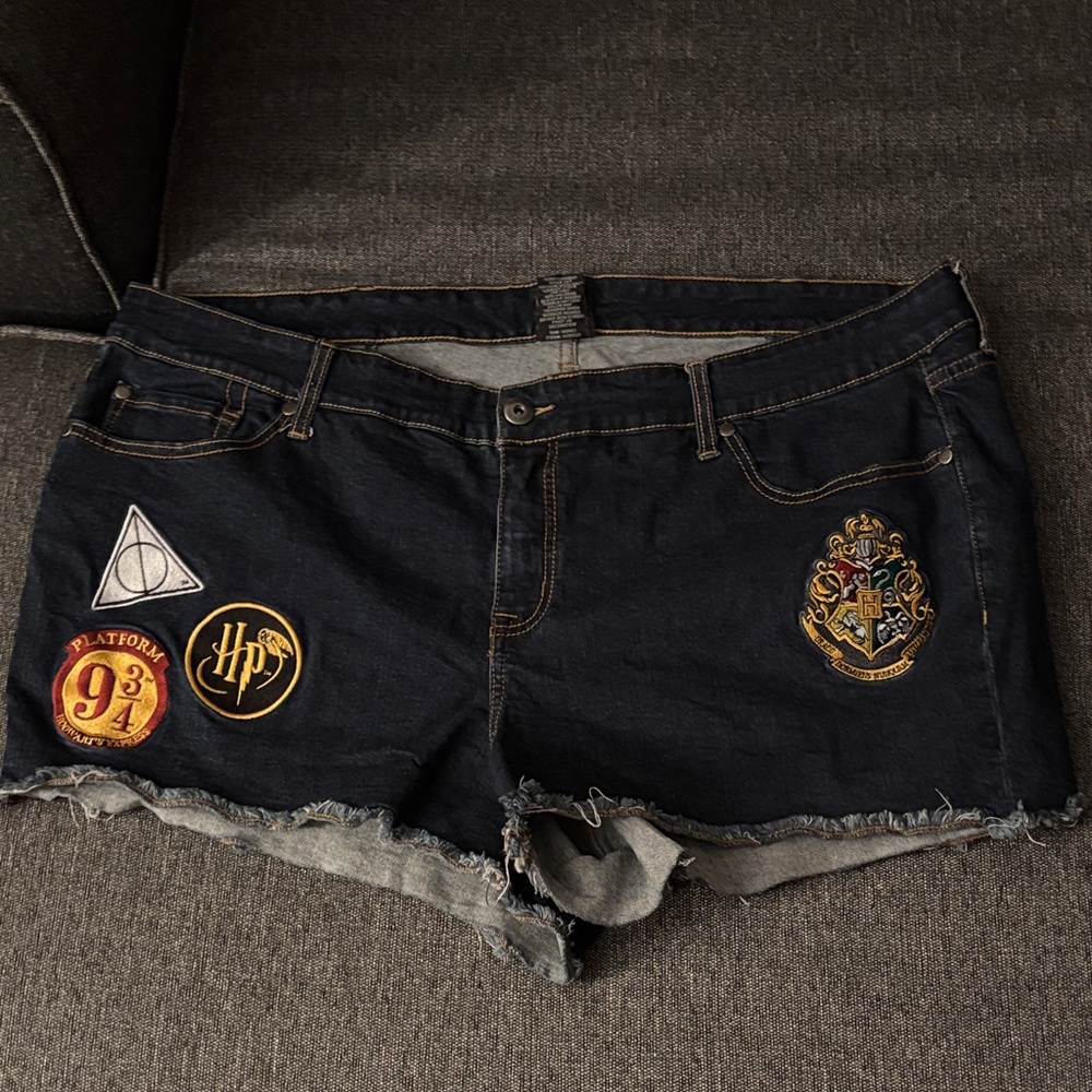 Torrid Dark Blue Denim Shorts with Embroidered HARRY POTTER Patches